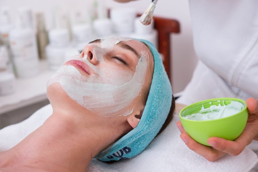 Best Beauty Salon Near You For Beauty Care – Top 1 Salon In Sharjah